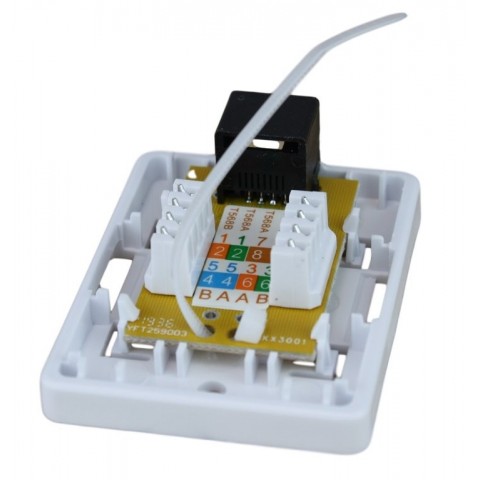 Roseta Superficie sal. Lateral CON 1 RJ-45 CAT6 UTP tipo 110