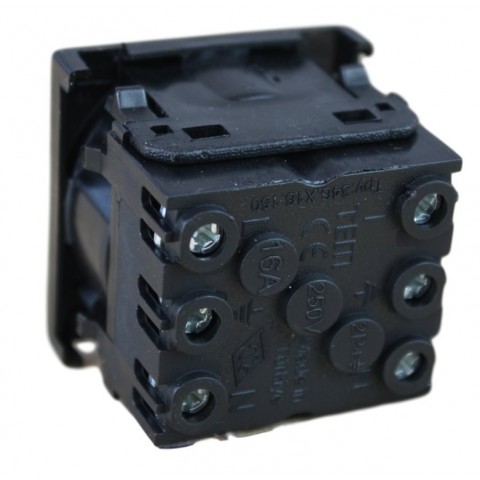 Schuko de 45x45 45º con protección NEGRO