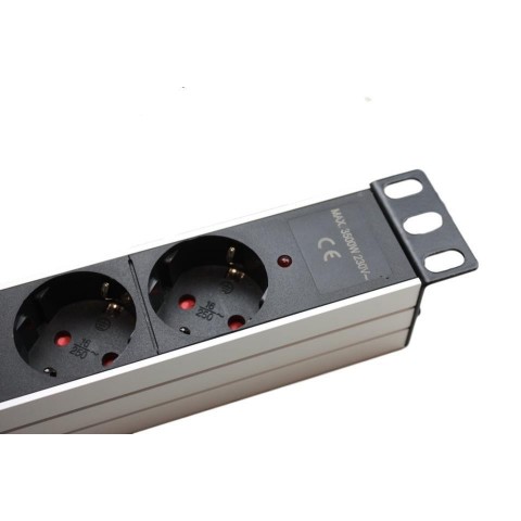 Regletero de 19"x1Ux 9 shuckos SIN interruptor con Led Indicador