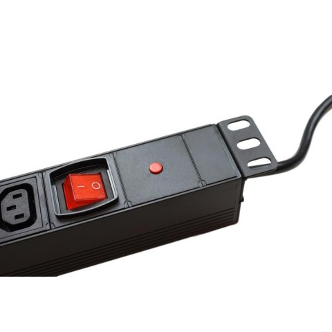 Regleta 19"x1Ux 12 tomas IEC C13 CON interruptor + Prot. Sobrecarga