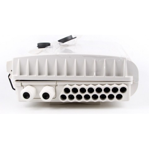 Caja F O  de Exterior IP-65 CON LLAVE PARA 16 adap