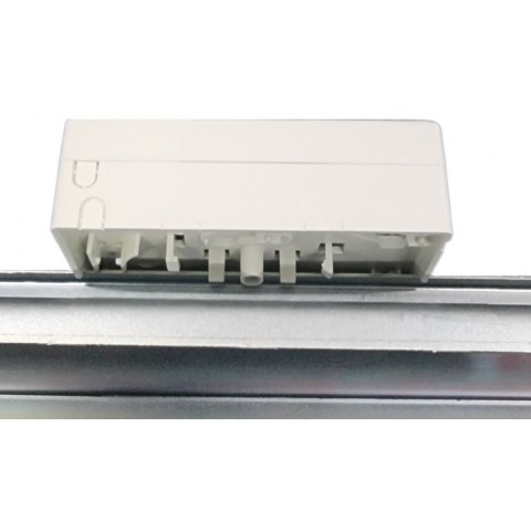 Caja F.O. de plástico para carril DIN para 4 tomas SC SIMPLEX (SIN ALA)