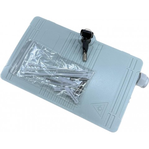 Caja F.O. de Exterior IP-65 CON LLAVE PARA 4 SC Simplex / LC Duplex . Tamaño 190x120x45 mm
